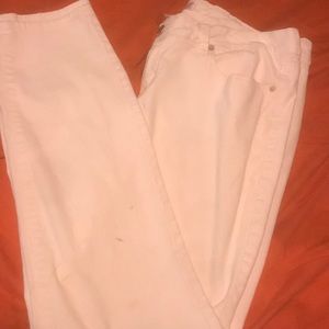White skinny jeans